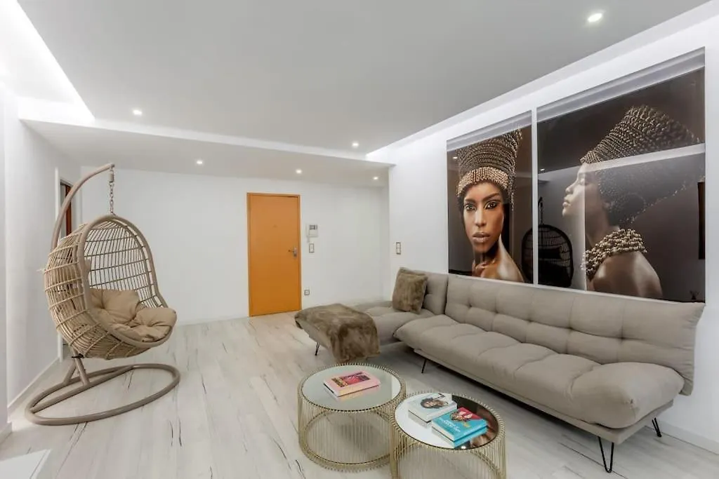 Spacious 3-Bedroom Condo In Lisboa 0*,